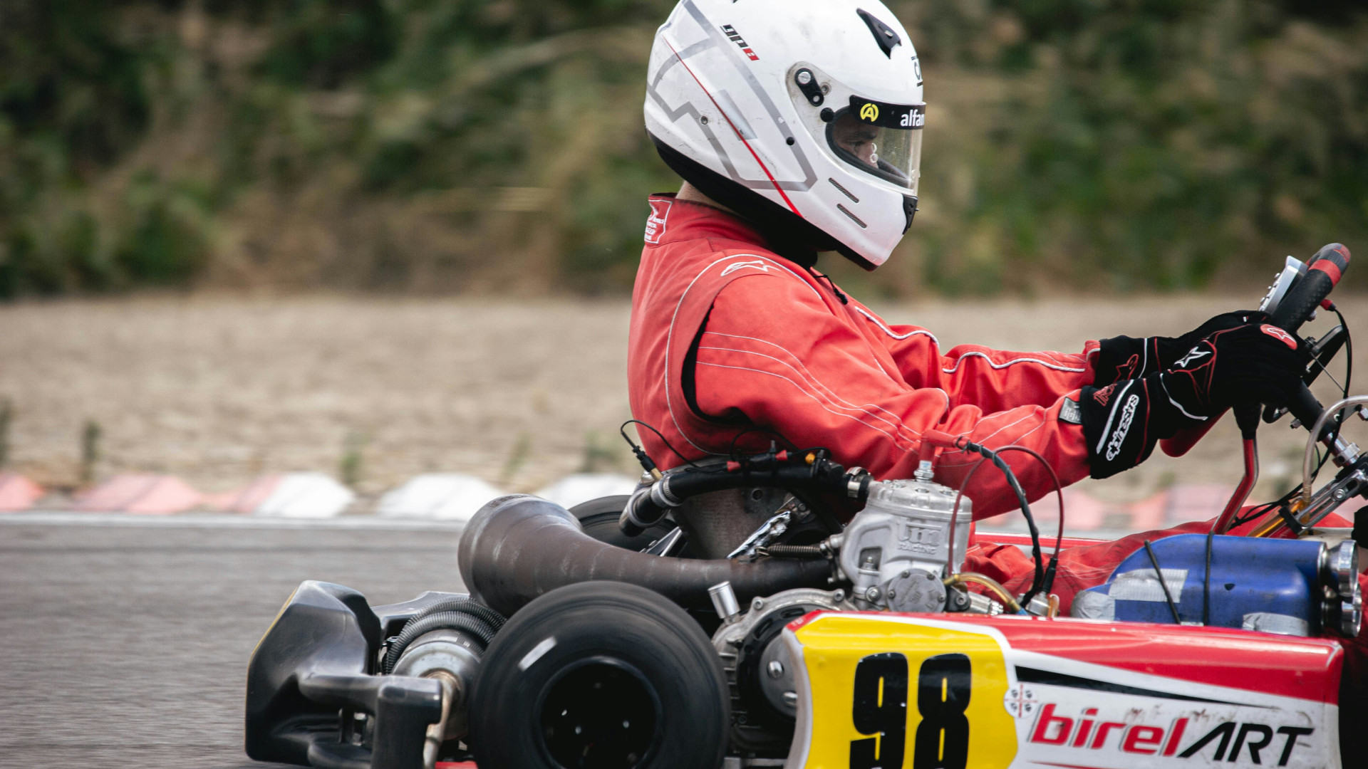 Casque karting : comment choisir le bon modèle en 2026 ?