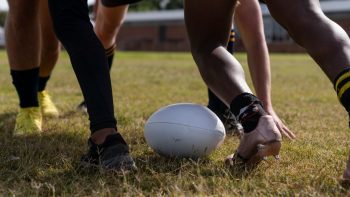Porter le maillot du XV de France : une histoire de fierté et de passion
