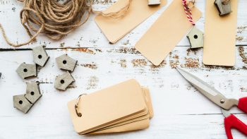 Scrapbooking : comment créer un album souvenir qui ressemble vraiment à vos aventures ?